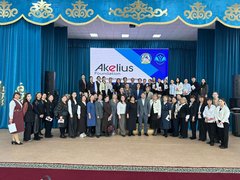 Цифровой мост между языками: опыт столичных педагогов